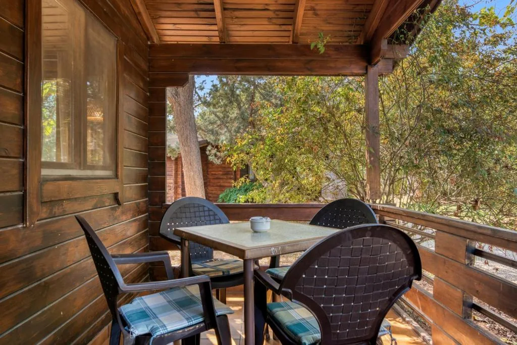 Apartamento de 1 dormitorio con vistas al jardín — Entre Viejos Olivos