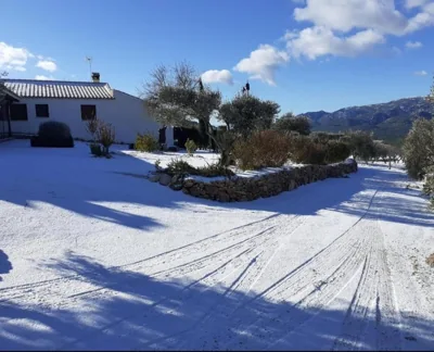 ENTRESIERRAS Apartamentos rurales con chimenea, barbacoa y espacio para eventos — 写真 4