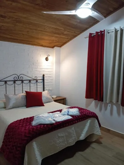 ENTRESIERRAS Apartamentos rurales con chimenea, barbacoa y espacio para eventos — 写真 9