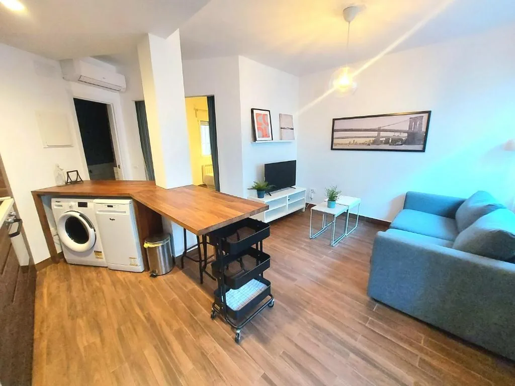 Estudio Estándar - Anexo — Erase un Hotel