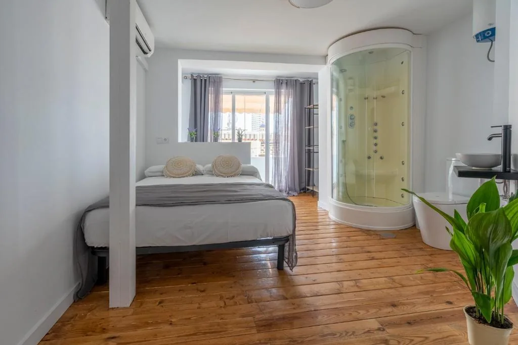 Habitación Deluxe — Ereta Rooms Habitaciones baño privado