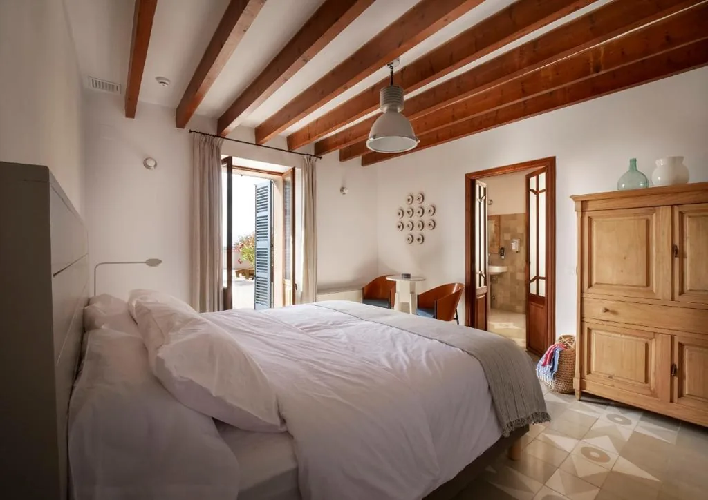 Chambre double avec vue sur la montagne — Es Picarol Sineu