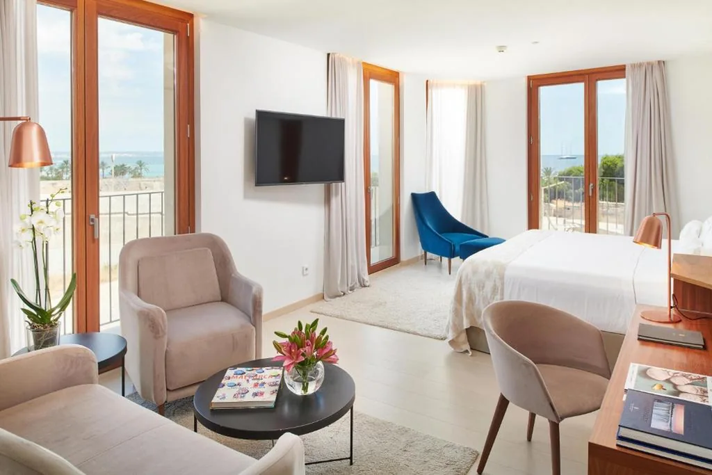 Suite junior con vistas al mar y acceso al spa — Es Princep - The Leading Hotels of the World