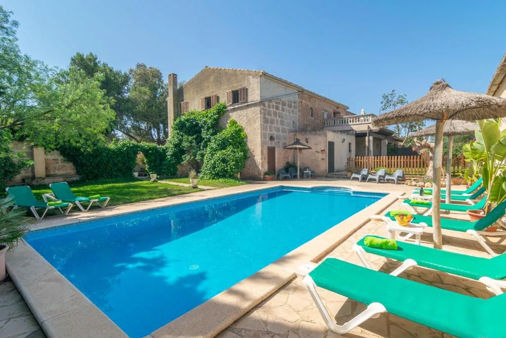 Villa con 5 camere da letto — Es Turo 10