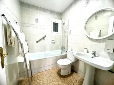 Escondite central con terraza compartida en la azotea — Foto 8