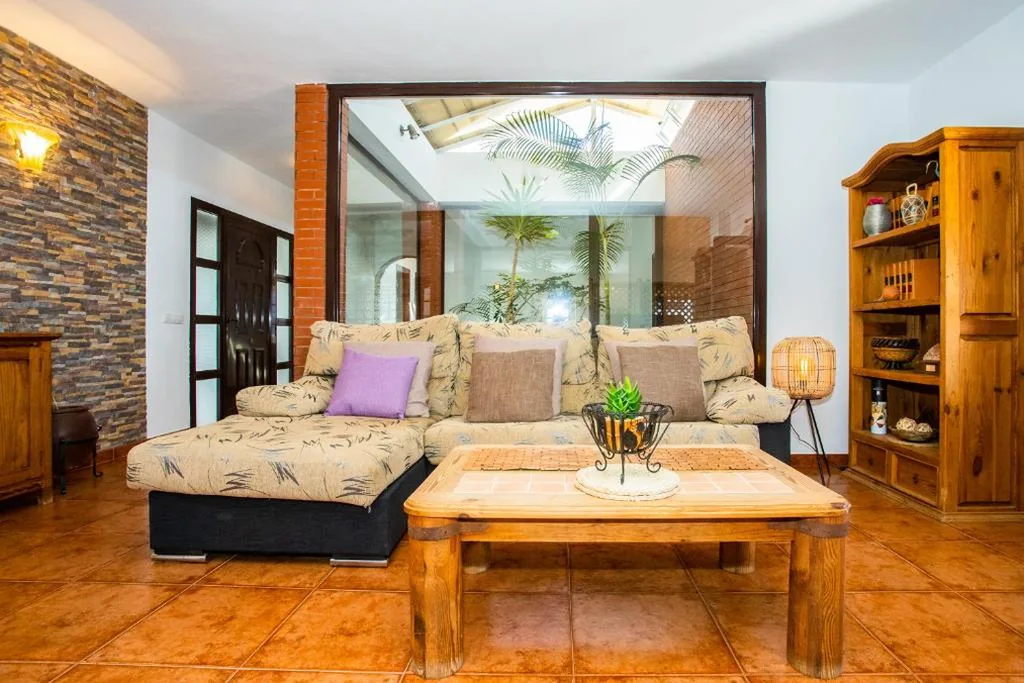 Eslanzarote Acoruma House, Super Wifi, Heated Pool