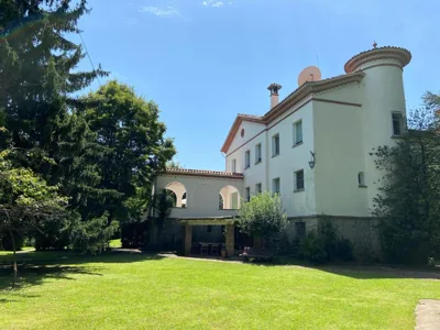 Espectacular Casa Chateau en el centro de Olot — photo 5