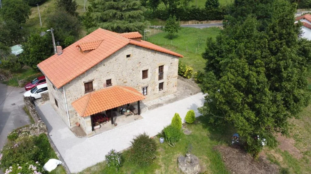 Ferienhaus — Espectacular Casa Rural en Castaneda
