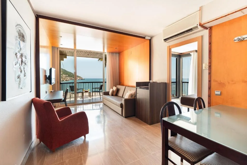 Suite Junior con balcón y vistas al mar — Estela Barcelona