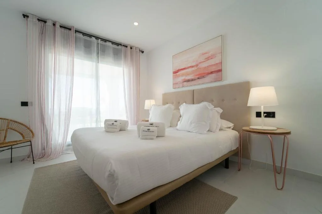 Apartamento de 2 dormitorios — Estepona Holiday Hills