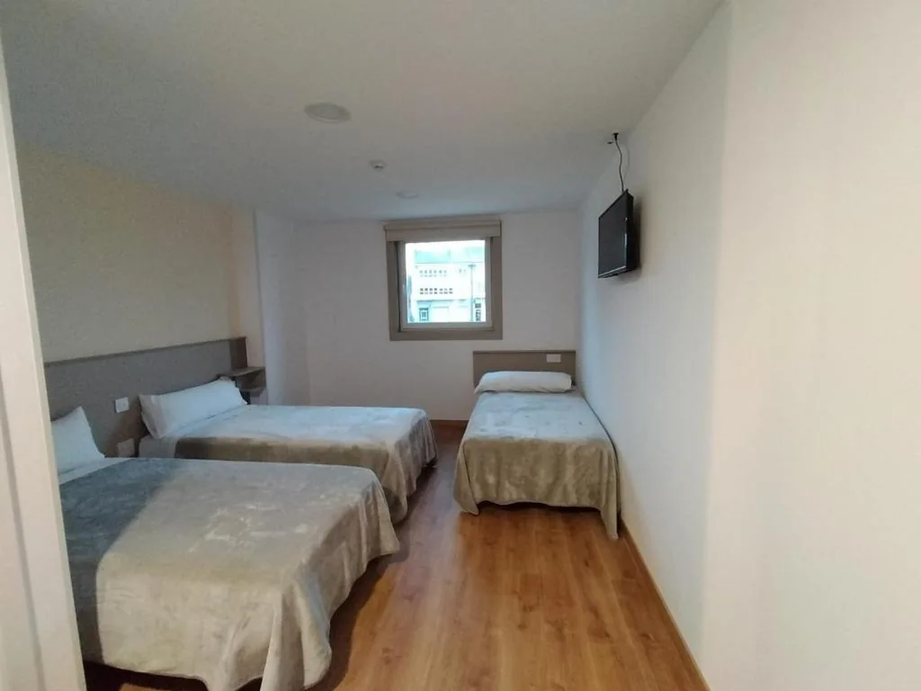 Camera tripla con bagno privato — ESTRELA DO CAMIÑO
