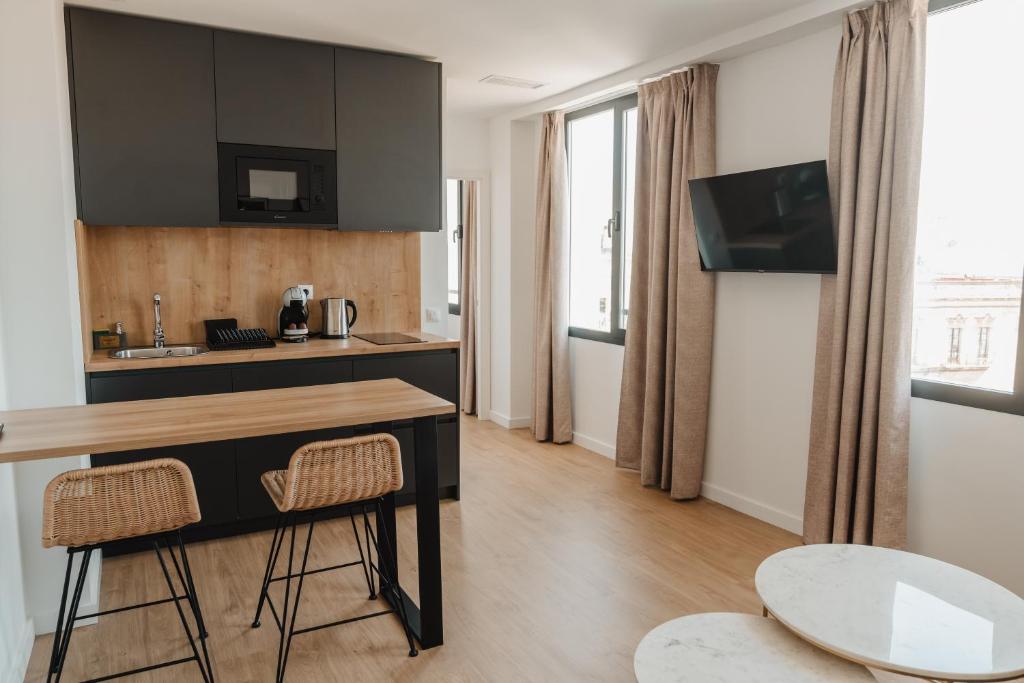 esZentrico Suites & Rooftop bar