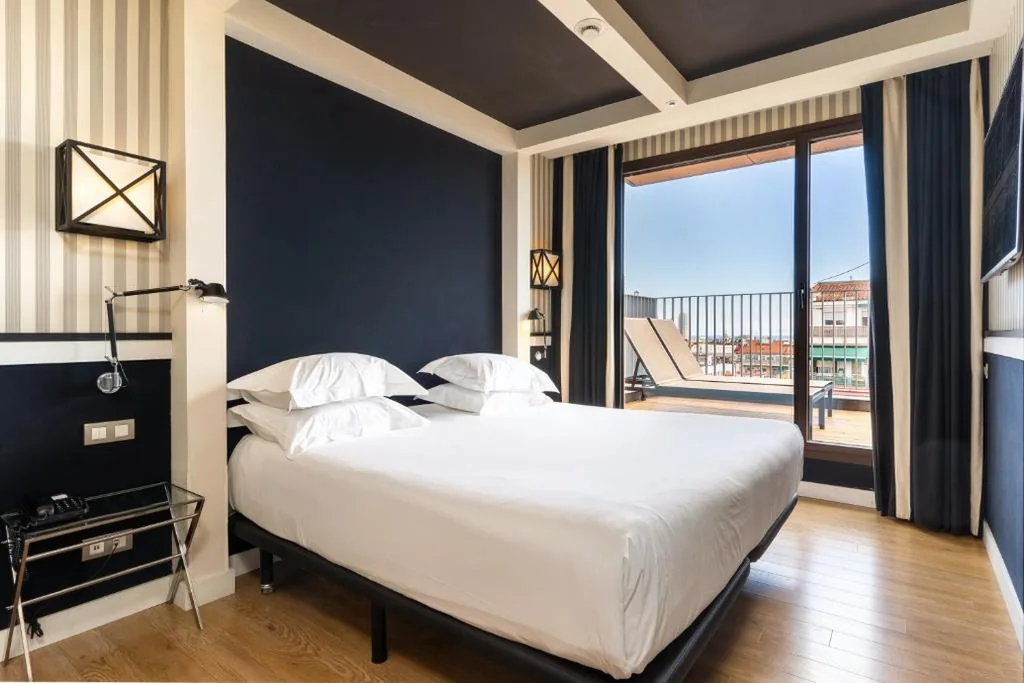 Suite avec vue sur la ville — Europark