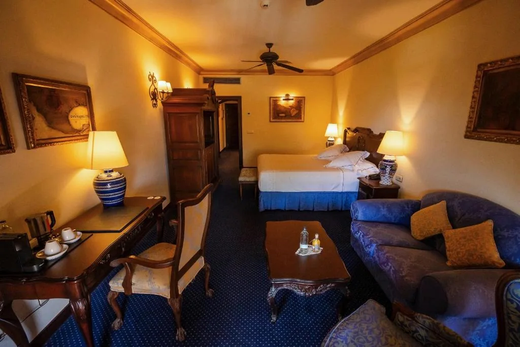 Doppelzimmer mit Gartenblick — Europe Villa Cortes GL