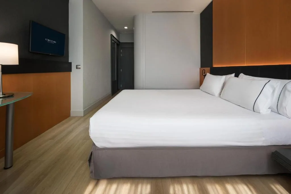 Quarto Duplo com vista para a piscina — Eurostars Al-Ándalus Palace