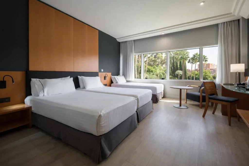 Quarto Triplo Conforto — Eurostars Al-Ándalus Palace