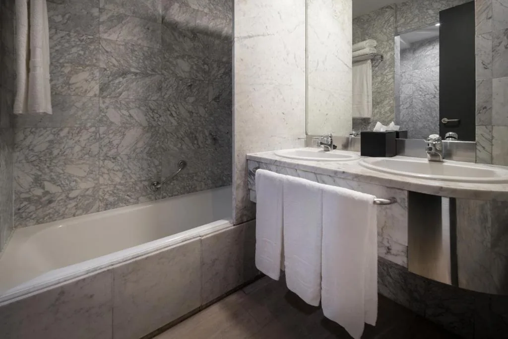 Quarto Triplo — Eurostars Al-Ándalus Palace