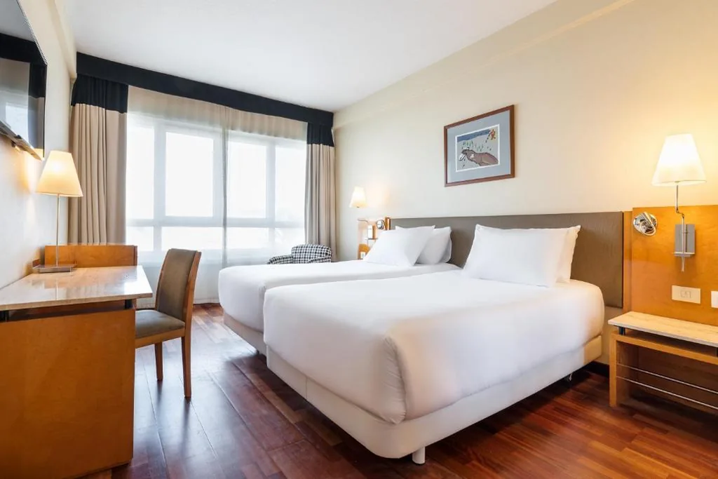 Habitación Doble con cama supletoria — Eurostars Atlántico