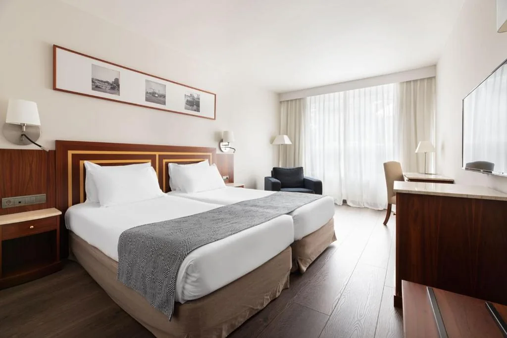 Double Room - 1 or 2 Beds — Eurostars Ciudad de La Coruña