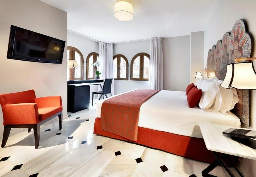Chambre double Deluxe avec vue sur la Mosquée - 1 ou 2 lits — Eurostars Conquistador