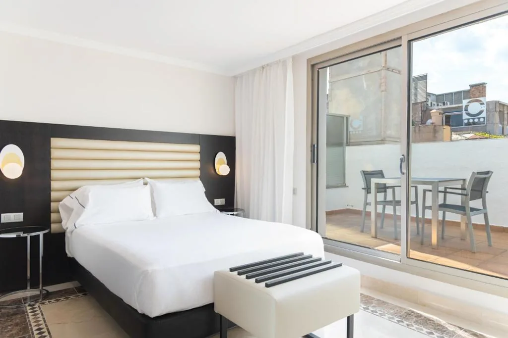 Camera doppia con terrazza - 1 o 2 letti — Eurostars Cristal Palace