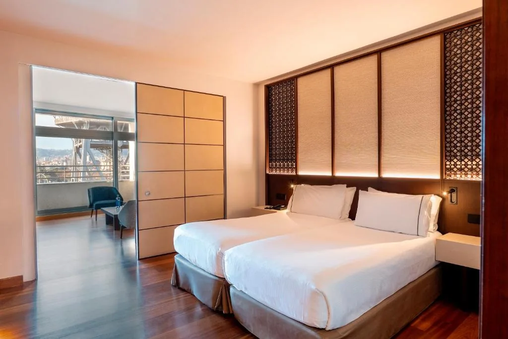 Suite con vista sulla città — Eurostars Grand Marina Hotel GL