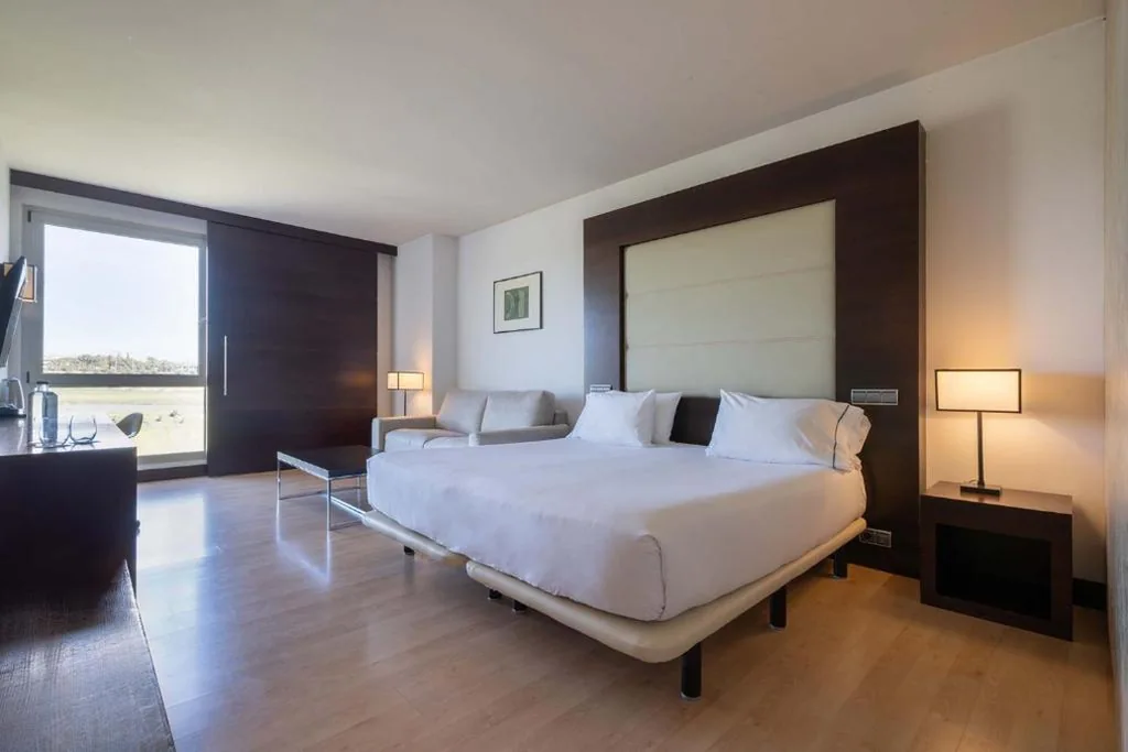 Junior Suite (2 adults + 2 children) — Eurostars i-hotel Madrid