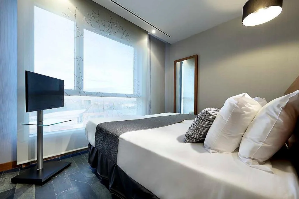 Superior Double Room - 1 or 2 beds (1-2 adults) — Eurostars Madrid Congress