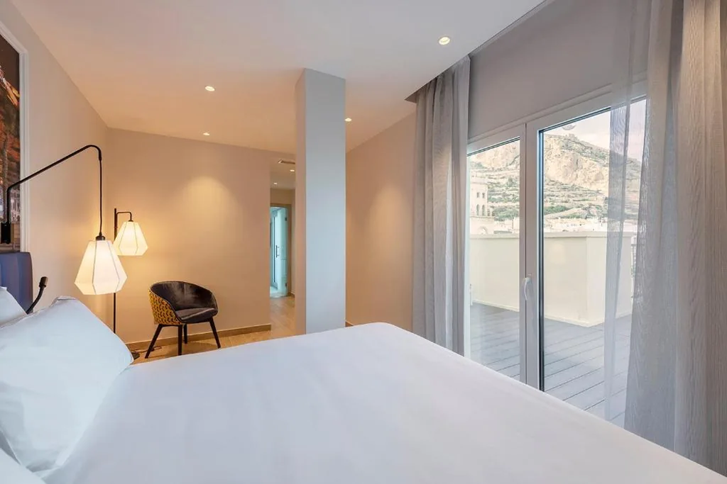 Camera Doppia Superior con terrazza — Eurostars Mediterranea Plaza