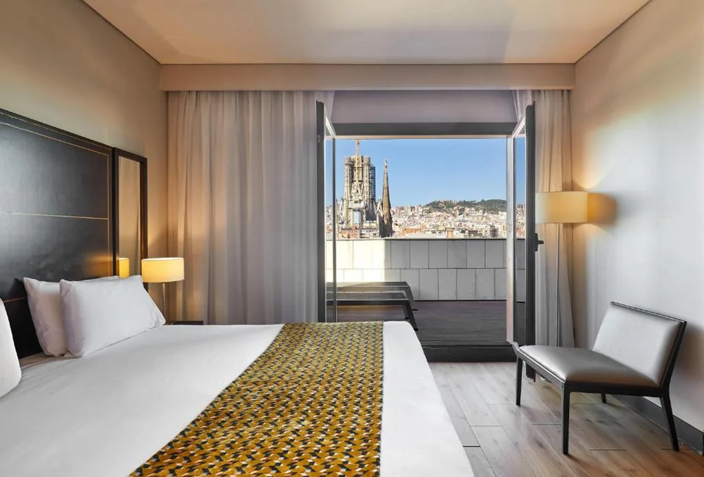 Habitación Doble Superior con terraza y vistas — Eurostars Monumental