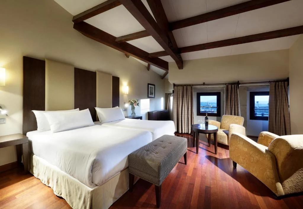 Habitación Doble Estándar - 2 camas — Eurostars Palacio de Santa Marta
