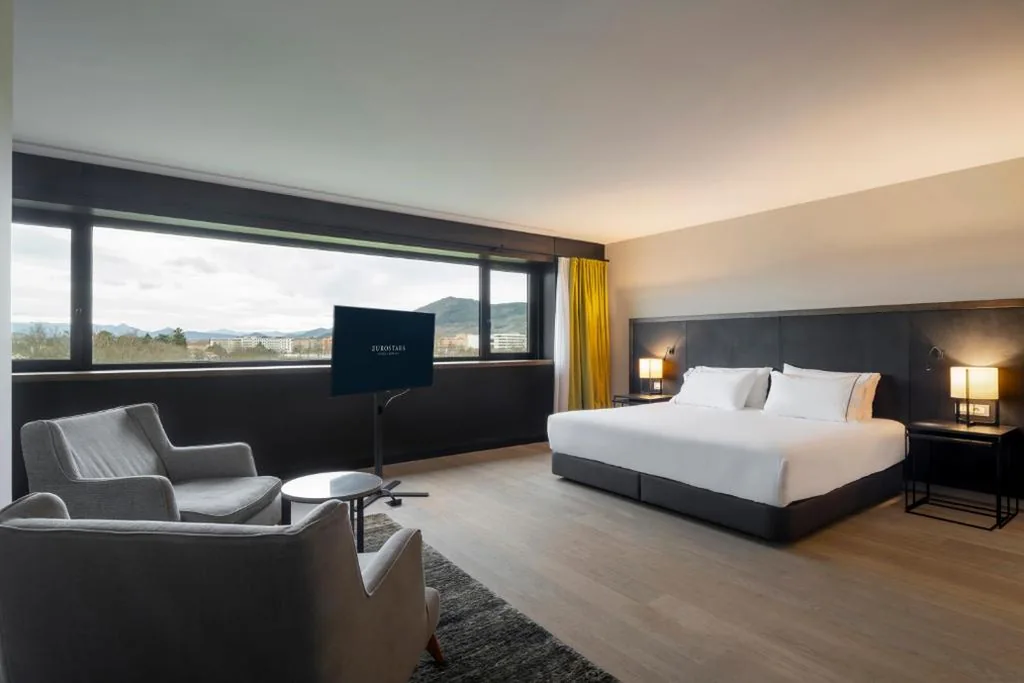 Suite Deluxe — Eurostars Pamplona