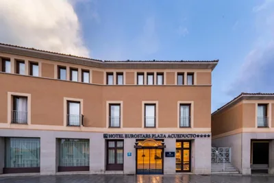 Eurostars Plaza Acueducto — 写真 11