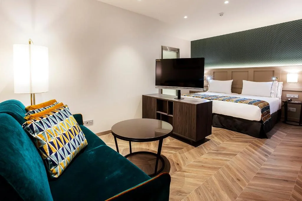 Habitación Doble con sofá cama — Eurostars Puerta Real