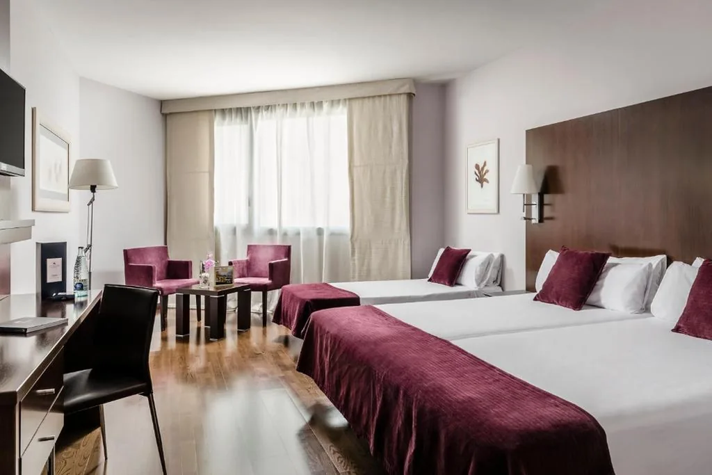 Doppelzimmer mit Zustellbett — Eurostars Reina Felicia