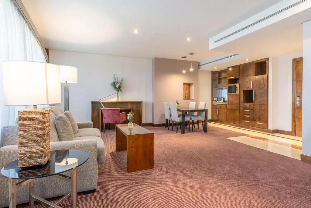 Junior Suite — Eurostars Suites Mirasierra
