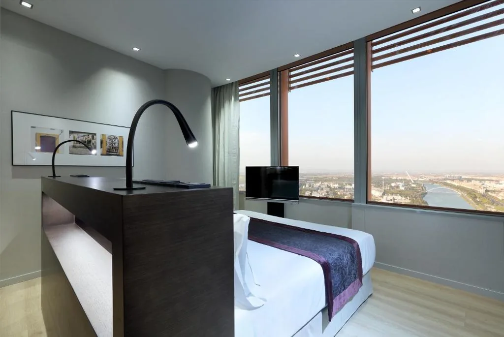 Suite — Eurostars Torre Sevilla