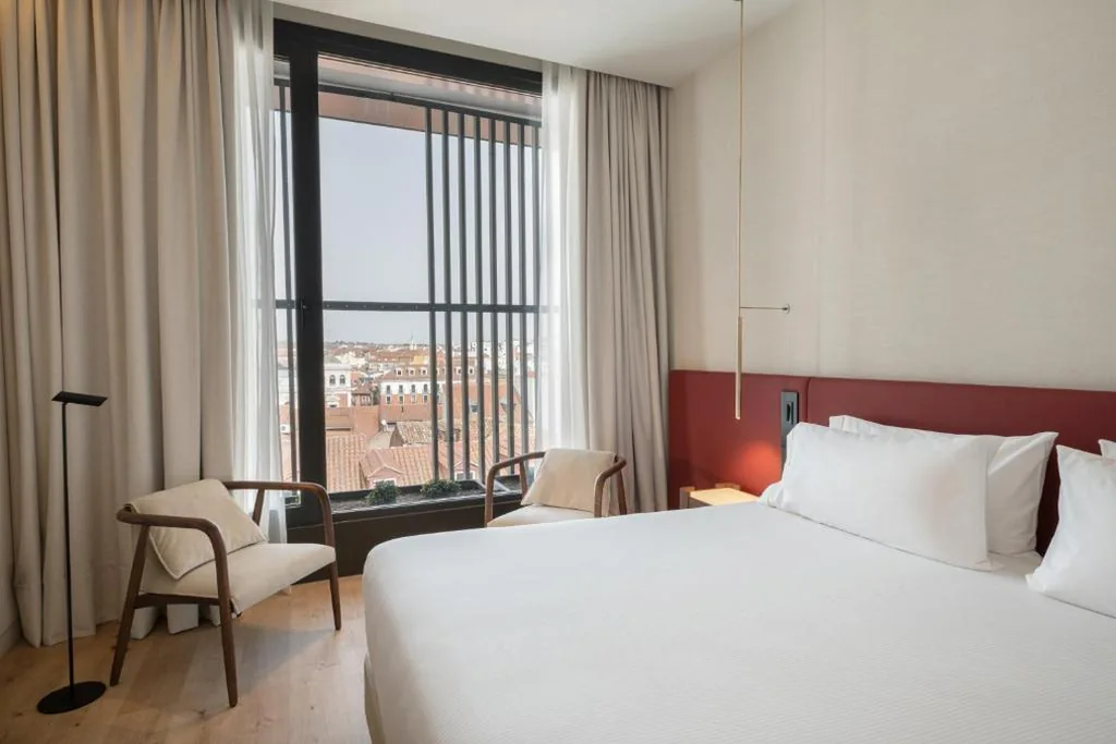 Deluxe-Doppelzimmer – 1 oder 2 Betten — Eurostars Valladolid