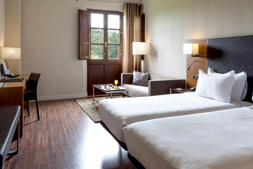 Deluxe tweepersoonskamer - 1 of 2 bedden — Eurostars Vila de Allariz Hotel Balneario