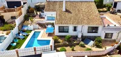 Evans Realty AL Villa & Piscina & Garaje & Playa — foto 2