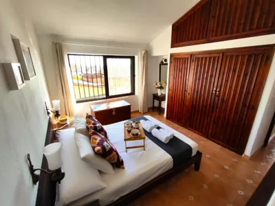 Evans Realty AL Villa & Piscina & Garaje & Playa — foto 8