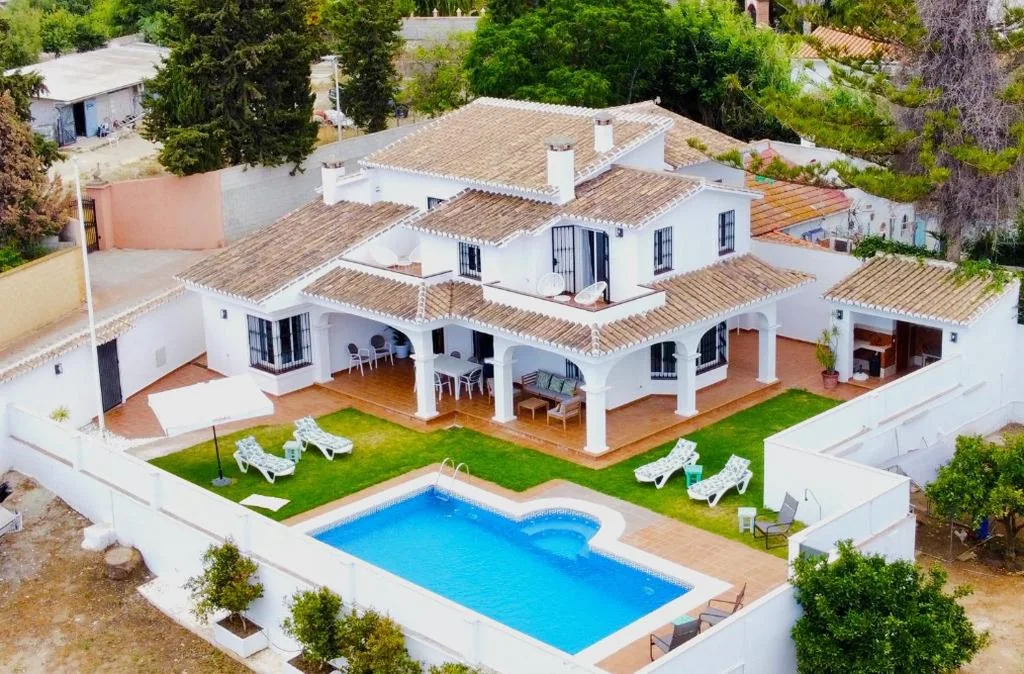 Evans Realty AV Villa & Piscina & Bbq & Chill Out