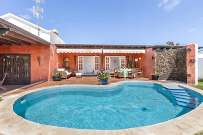 Evergreen Saltwater Pool Villa by Bayside — Foto 2