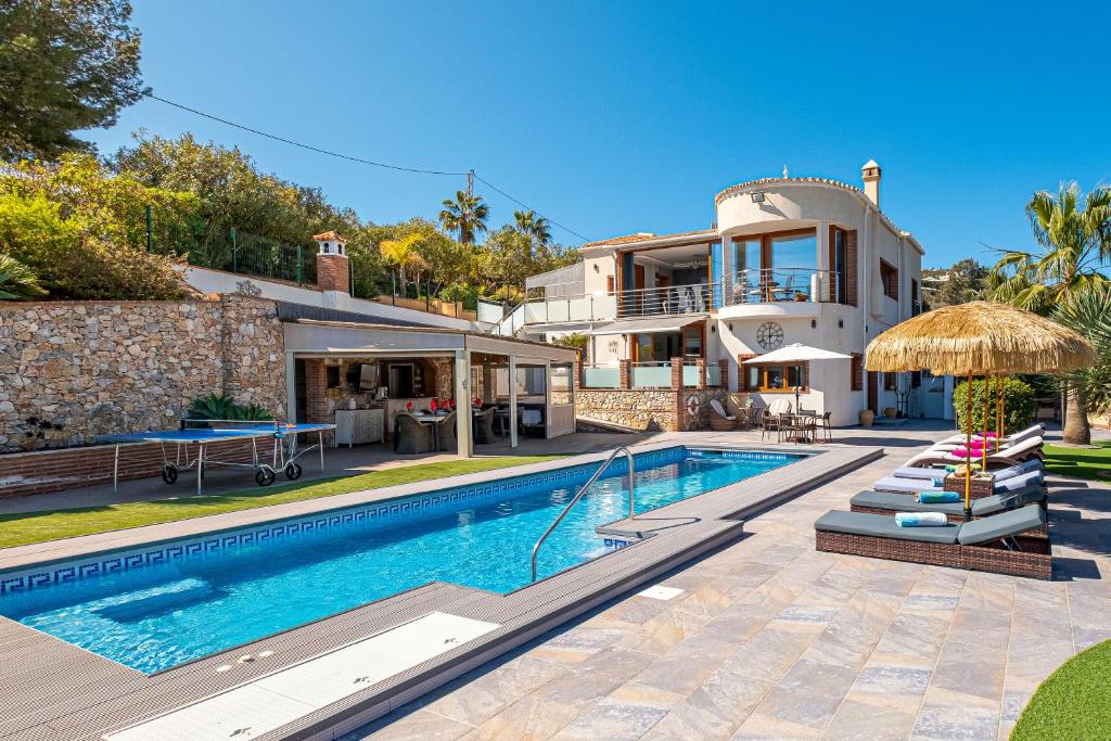 Exceptional Costa del Sol Villa El Espuela for 10 Heated pool Amazing views & quality
