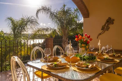 Exclusive Lakeside Villa with Private Pool & Total Privacy — foto 5