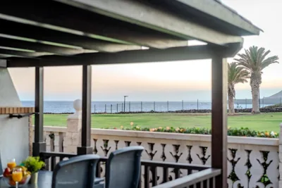 Exclusive Oceanfront Villa with Pool & Golf Views — photo 11