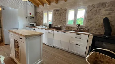 Exclusive Ribera del Duero - TV 75 pulgadas, Netflix gratis y Wifi — foto 10