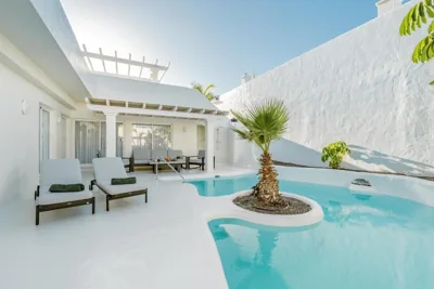 Exclusive Villa in Bahiazul with heated pool — photo 3