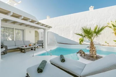 Exclusive Villa in Bahiazul with heated pool — photo 4
