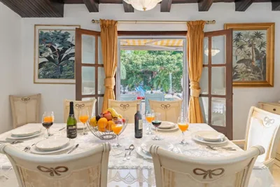 Exclusive villa Las Palmeras Puerto Banus with heated private swimming pool, Marbella, Spain — 照片 5